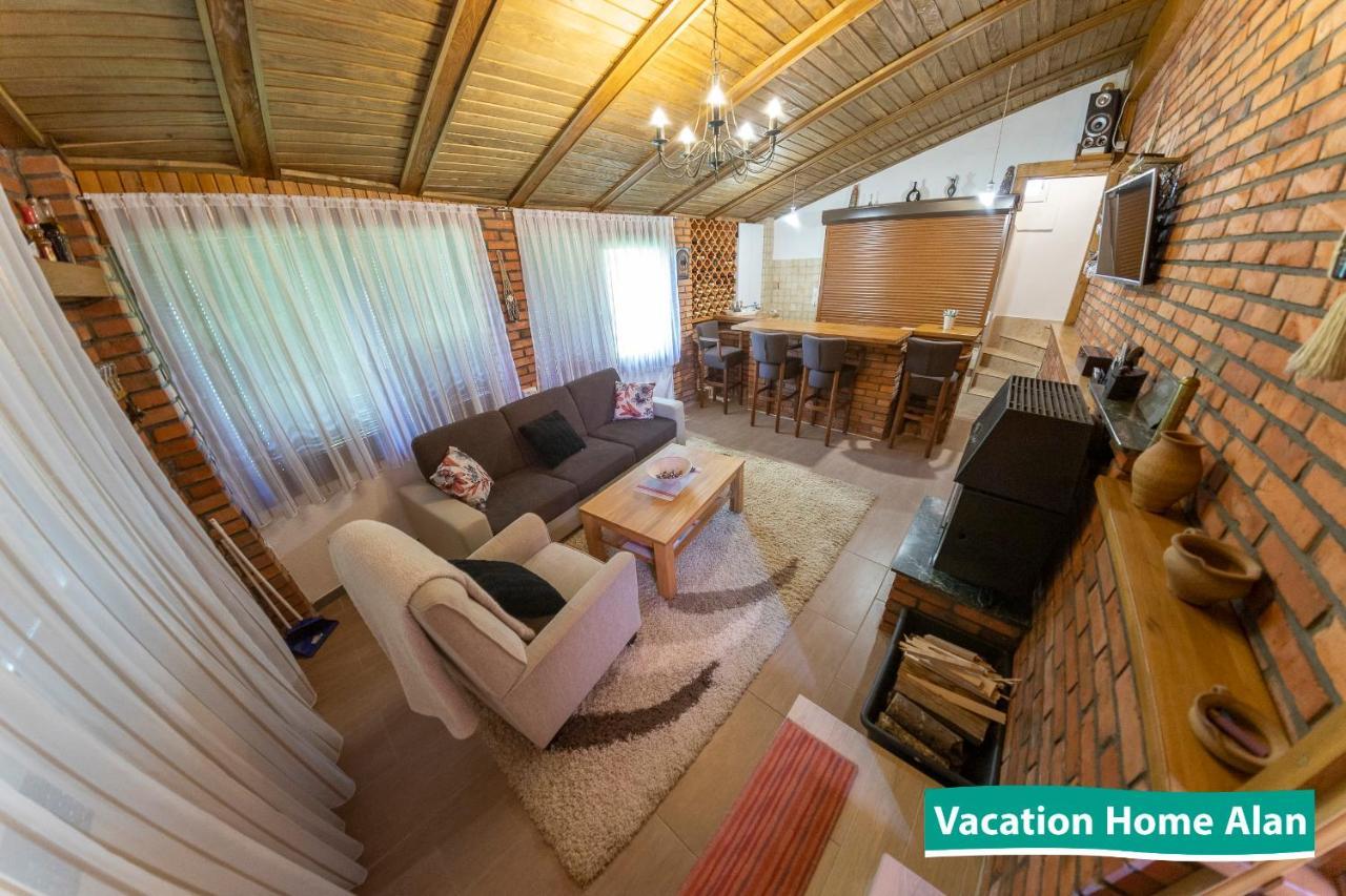 Vacation Home Alan 2 Kulen Vakuf Exterior photo